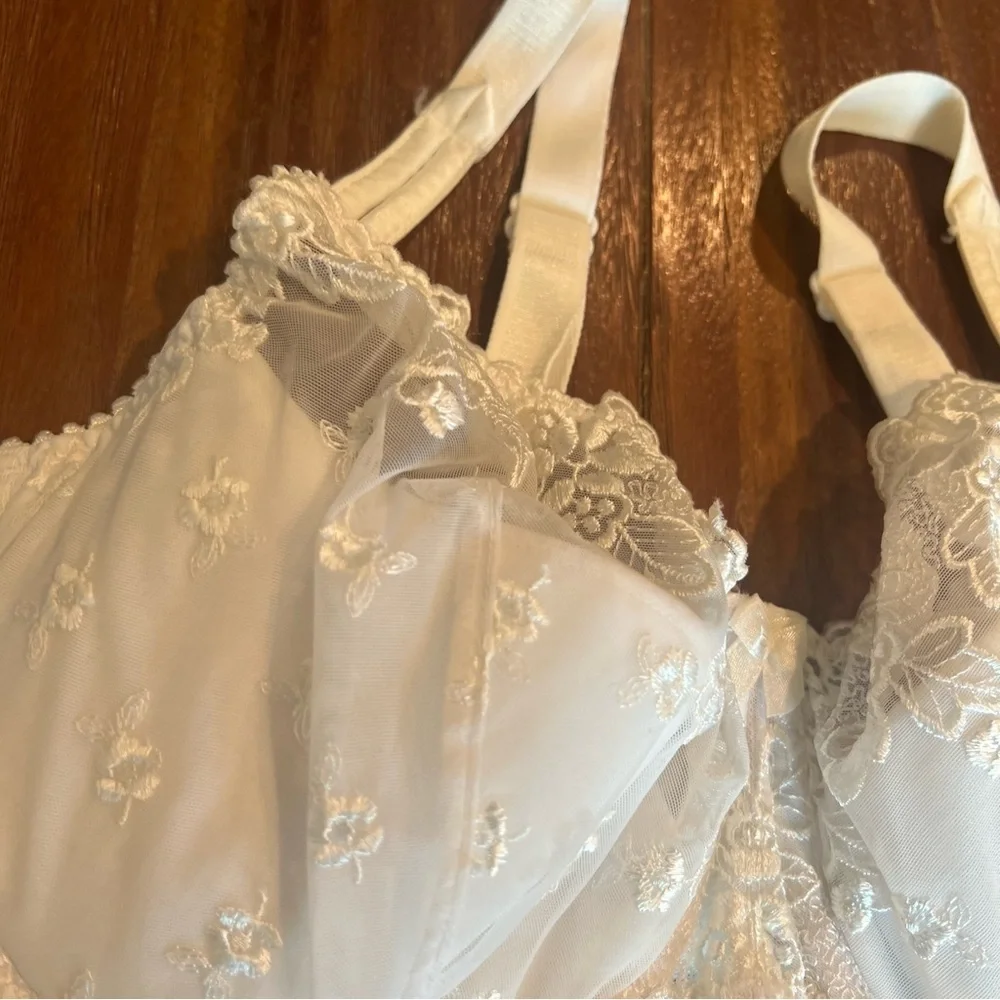 Bali Cream Lace Bra Size 40D